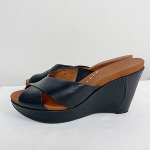 Gentle Souls Kenneth Cole Women's Cupid's Heart Wedge Sandals Black Sz 7.5